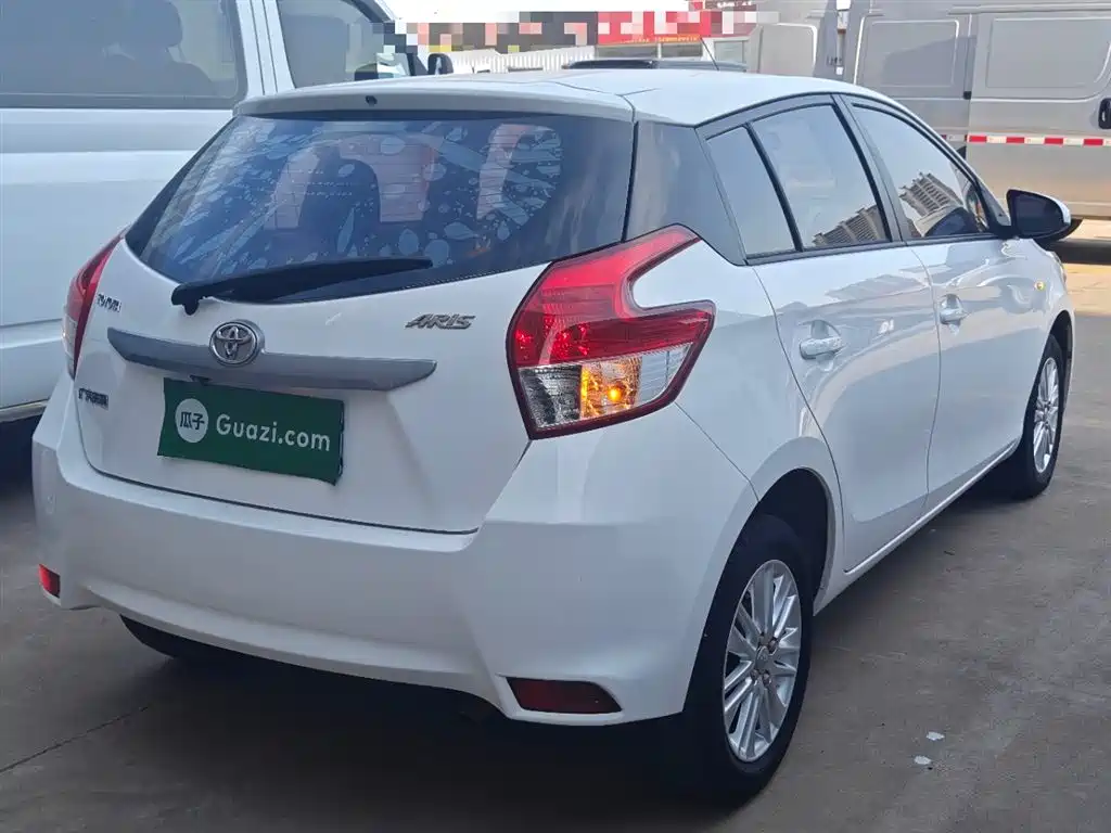 Toyota YARiS L Zhi Xuan 2015 1.5E Auto Charming Edition фото 7