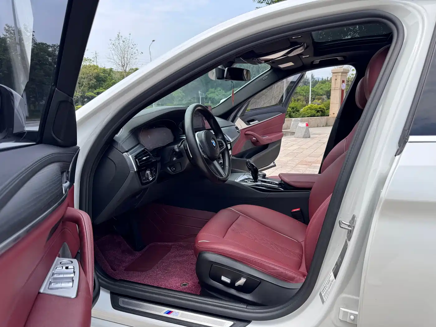 BMW 5 Series 2022 530Li Leading Luxury Package фото 8