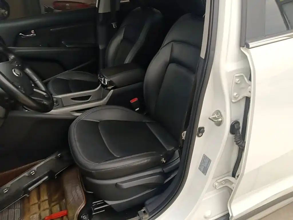 Фото 15 - Kia Sportage
