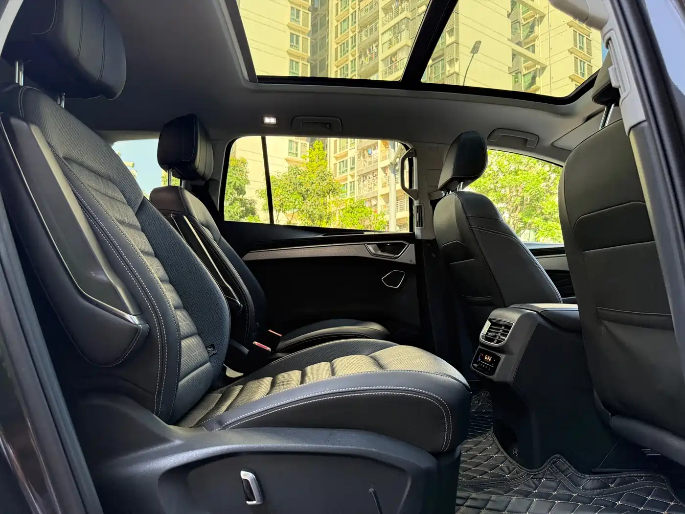 Volkswagen Talagon 2021 380TSI 4WD Luxury Premium Edition Pro фото 9
