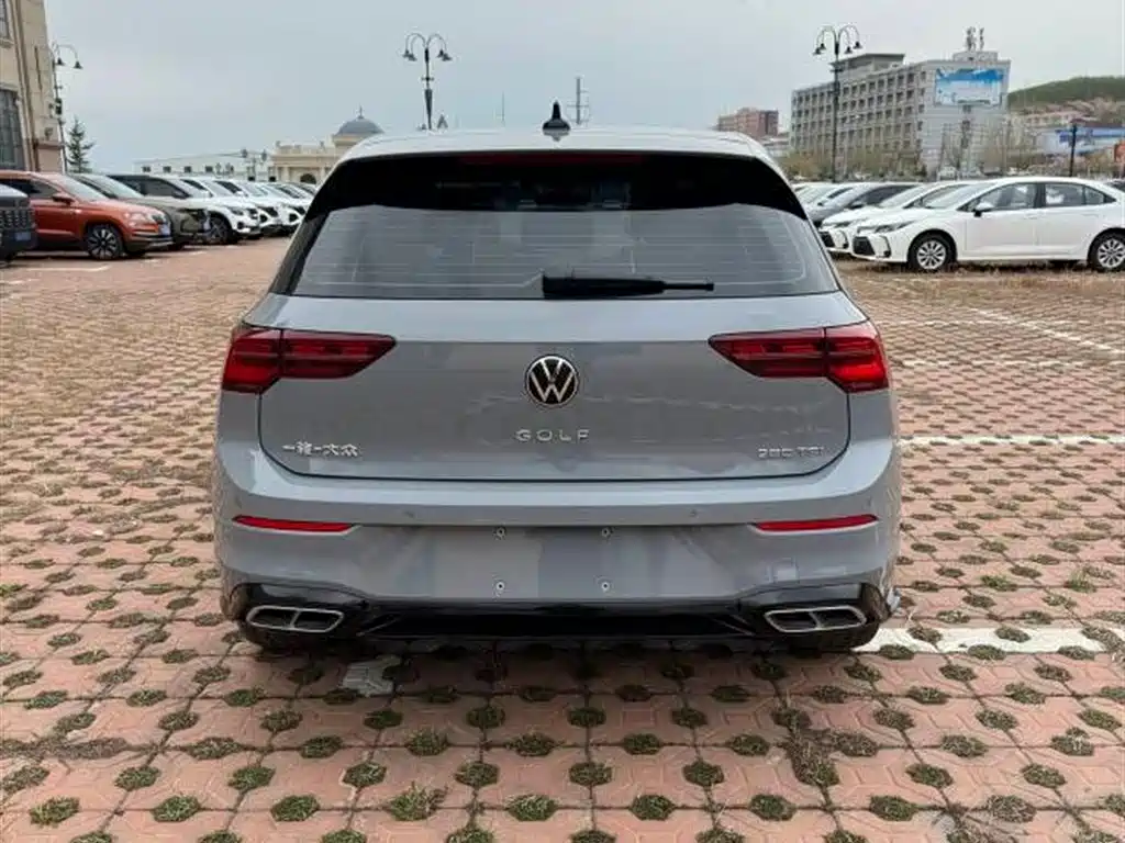 Volkswagen Golf 2023 280TSI DSG R-Line Lite фото 5