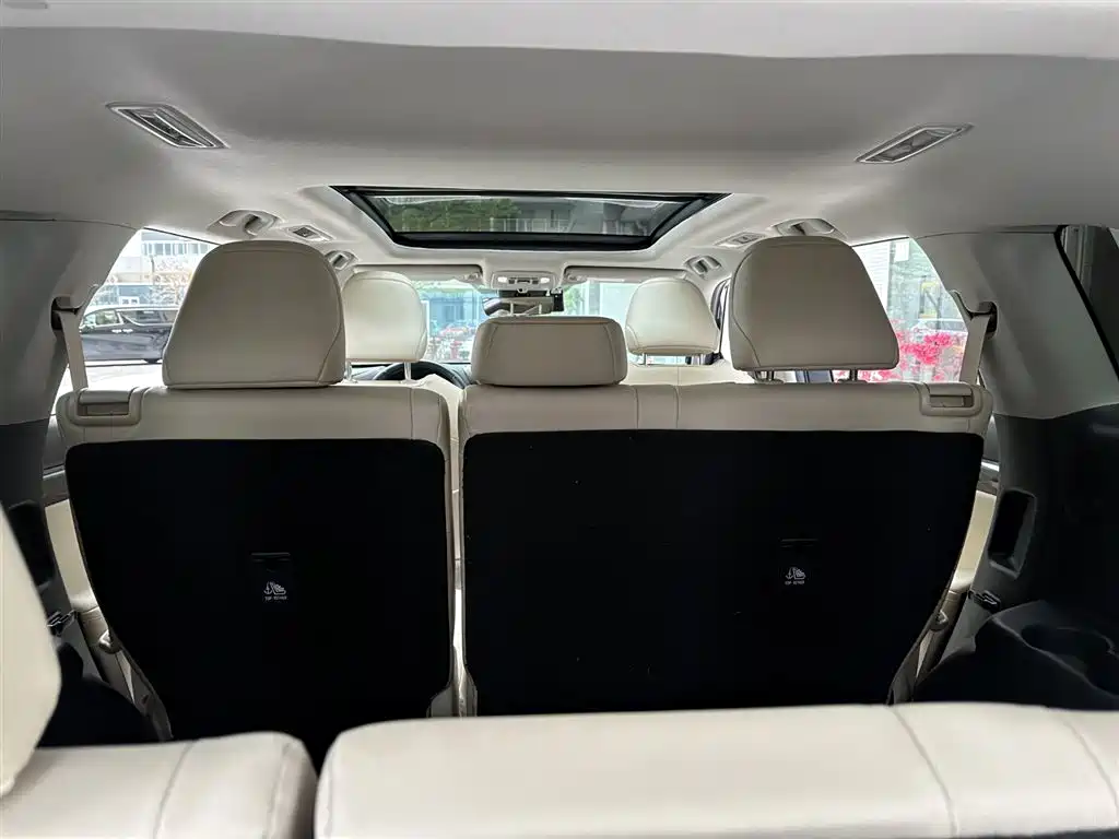 Toyota Highlander 2022 Dual Engine 2.5L 4WD Supreme Edition 7-Seater фото 24