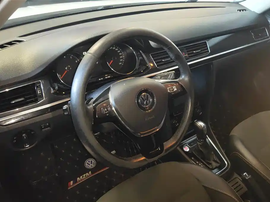 Volkswagen C-TREK 2017 1.6L Automatic Comfort фото 12