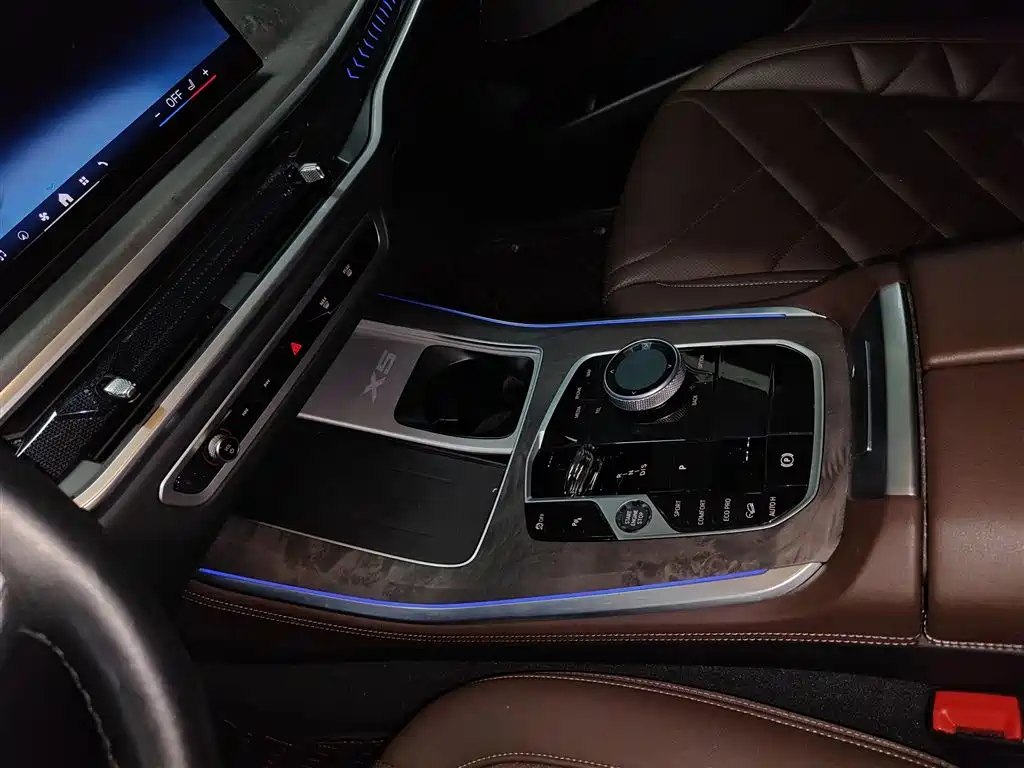 BMW X5 2023 xDrive 30Li Premium M Sport Package фото 5