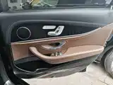 Фото 21 - Mercedes-Benz E-Class