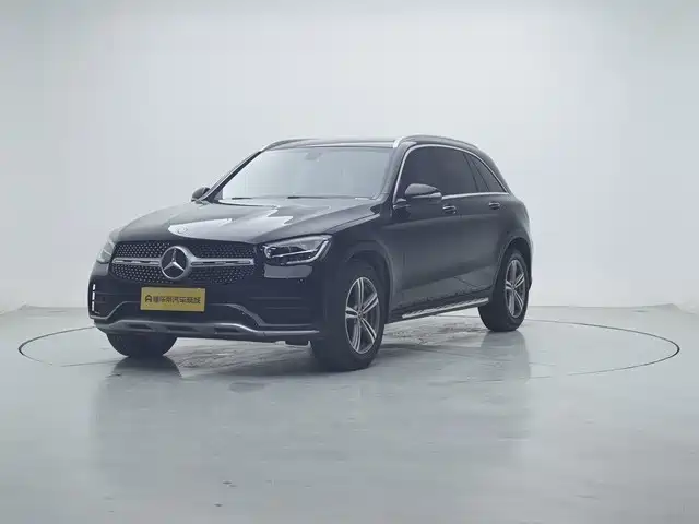 MERCEDES-BENZ GLC