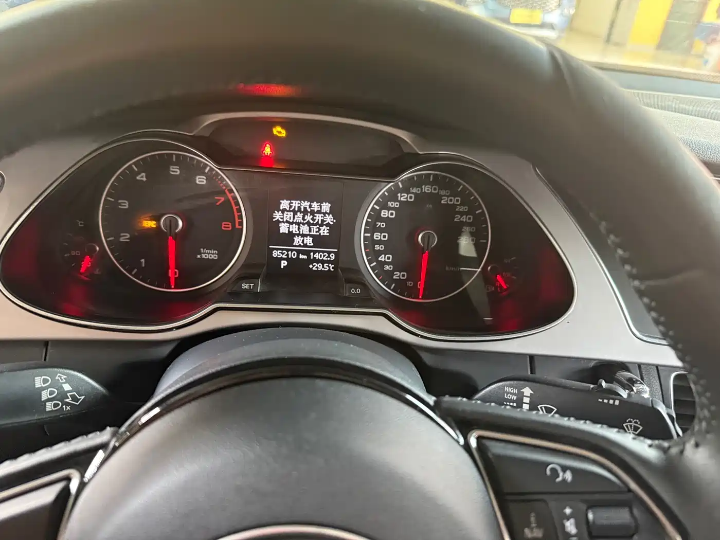 Audi A4L 2013 35 TFSI Automatic Standard фото 5