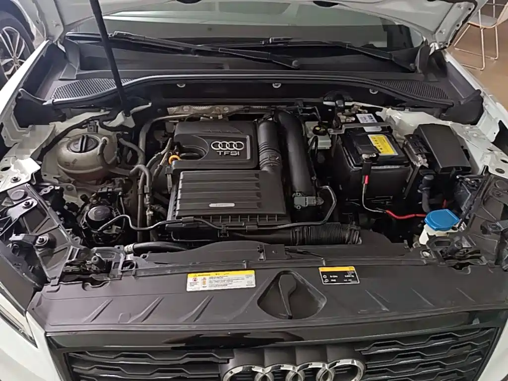 Audi Q2L 2019 2018 35 TFSI Launch Exclusive Edition China VI