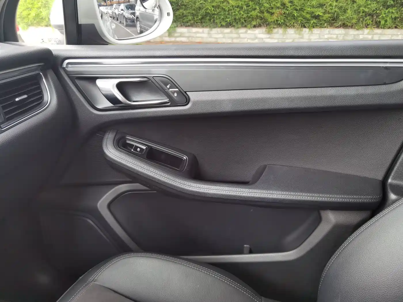 Porsche Macan 2017 Macan 2.0T фото 18