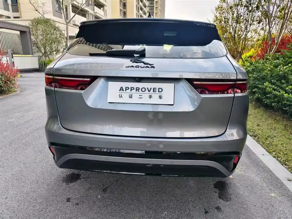 Jaguar F-PACE 2025 2025 P250 R-Dynamic SE
