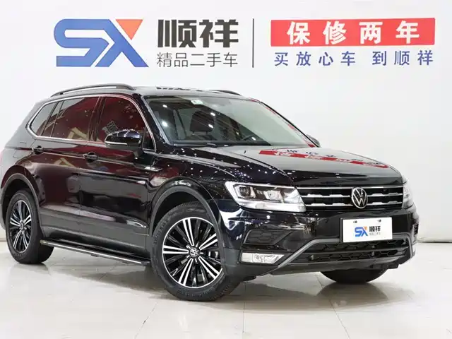 Volkswagen Tiguan L 2021 330TSI Automatic 2WD Comfort — фото 3