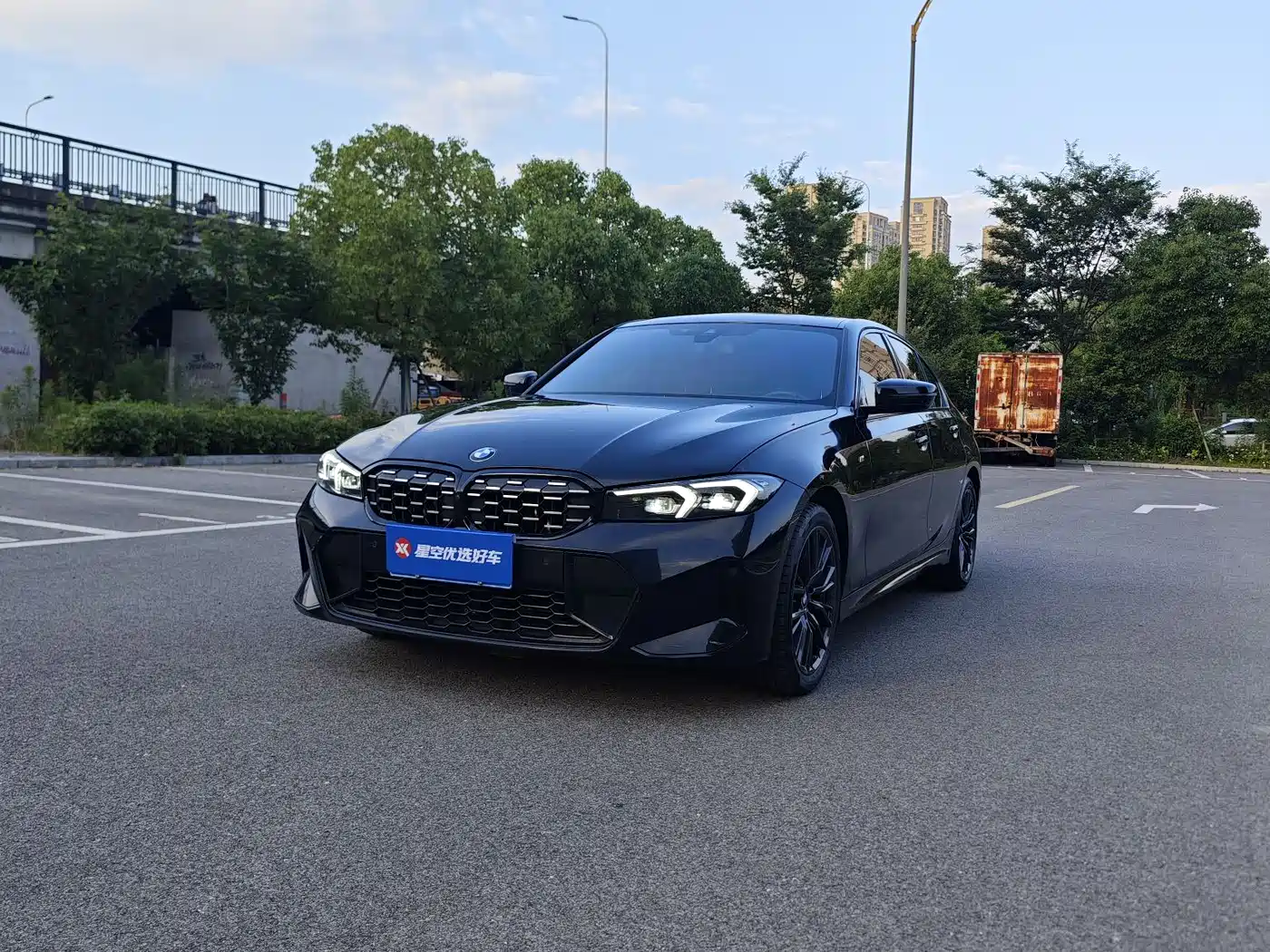 BMW 3 Series 2023 325i M Sport Black Night Package