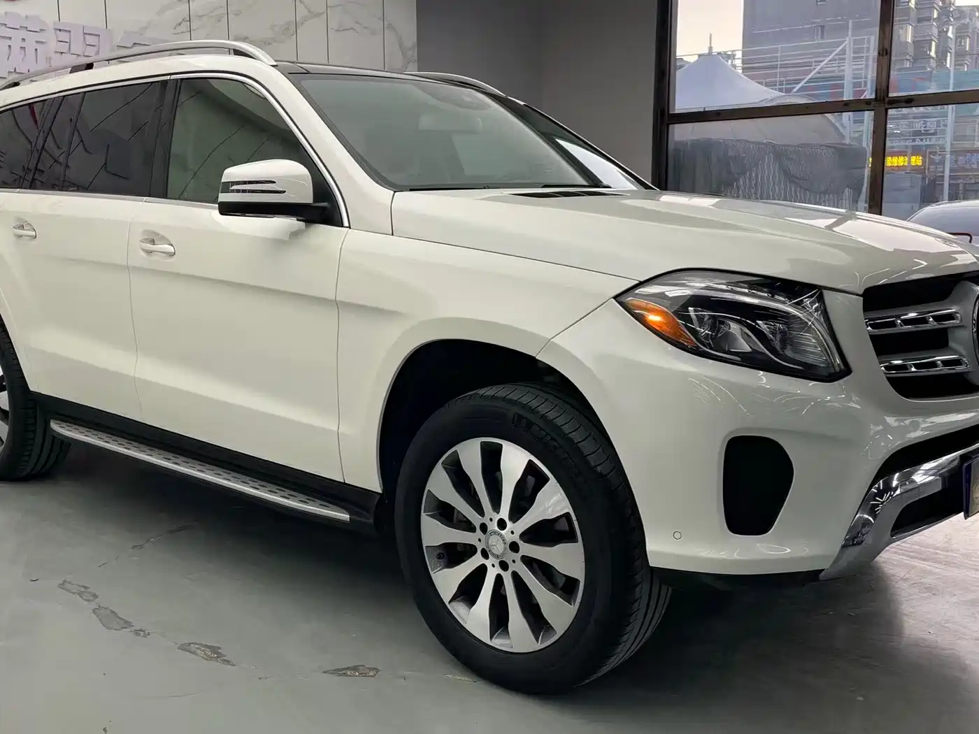 Mercedes-Benz GLS 2016 GLS 400 4MATIC Luxury фото 3