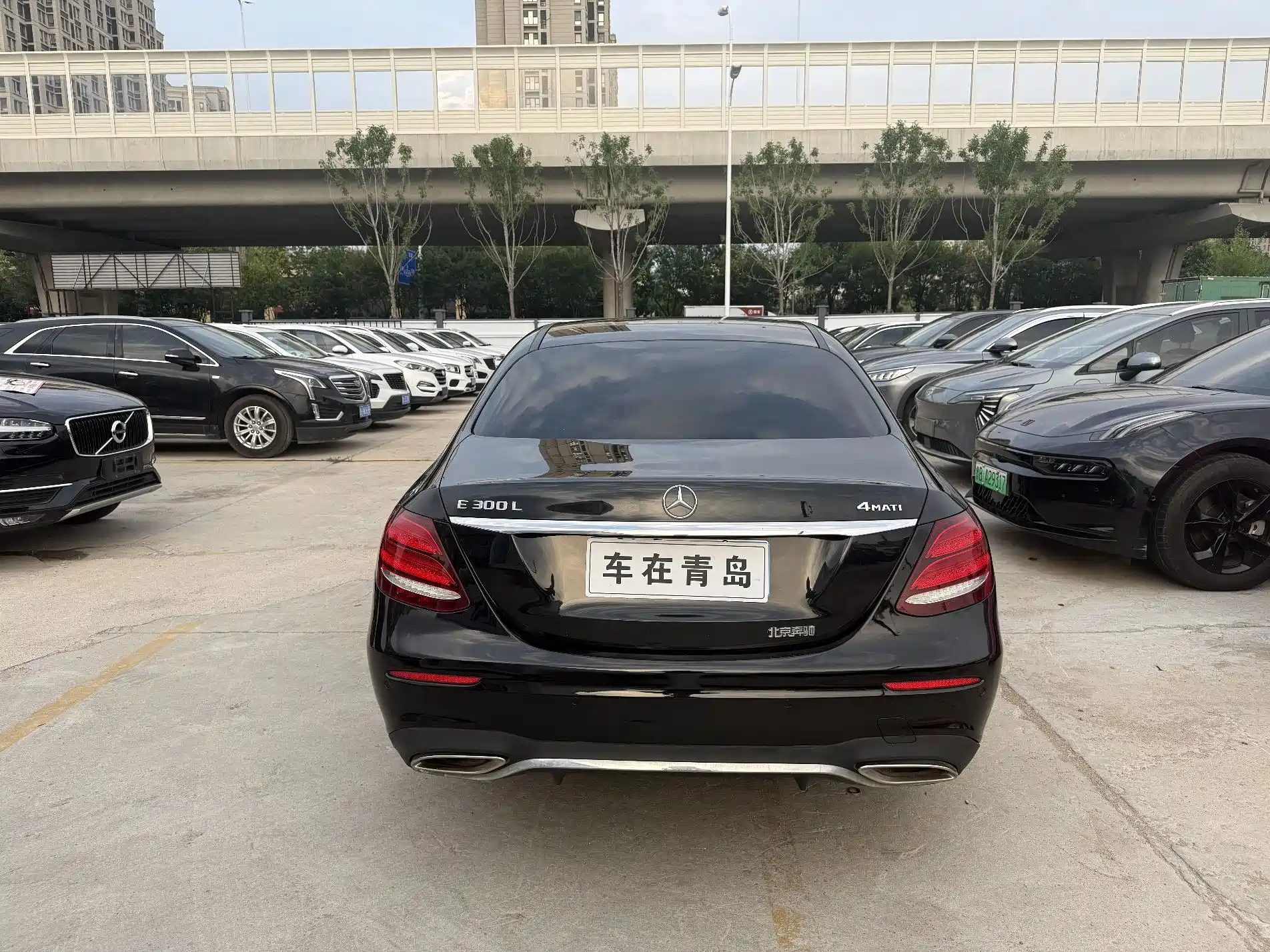 Photo 12 - Mercedes-Benz E-Class