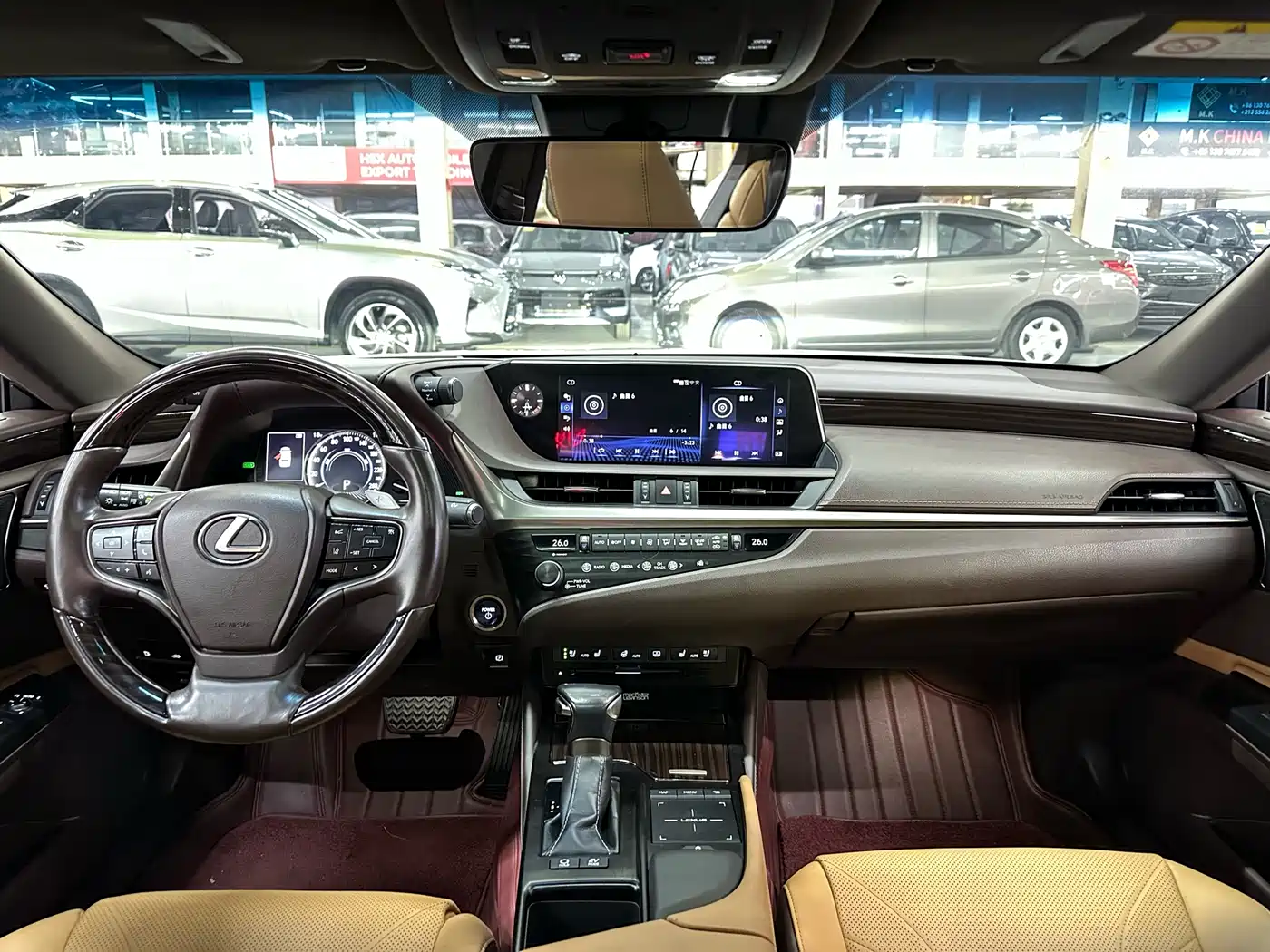 Lexus ES 2020 Model 300h Executive Edition фото 5