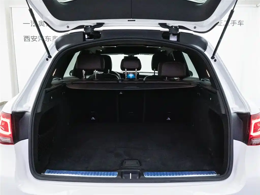 Mercedes-Benz GLC 2022 Facelift GLC 300 L 4MATIC Dynamic Collector's Edition фото 9