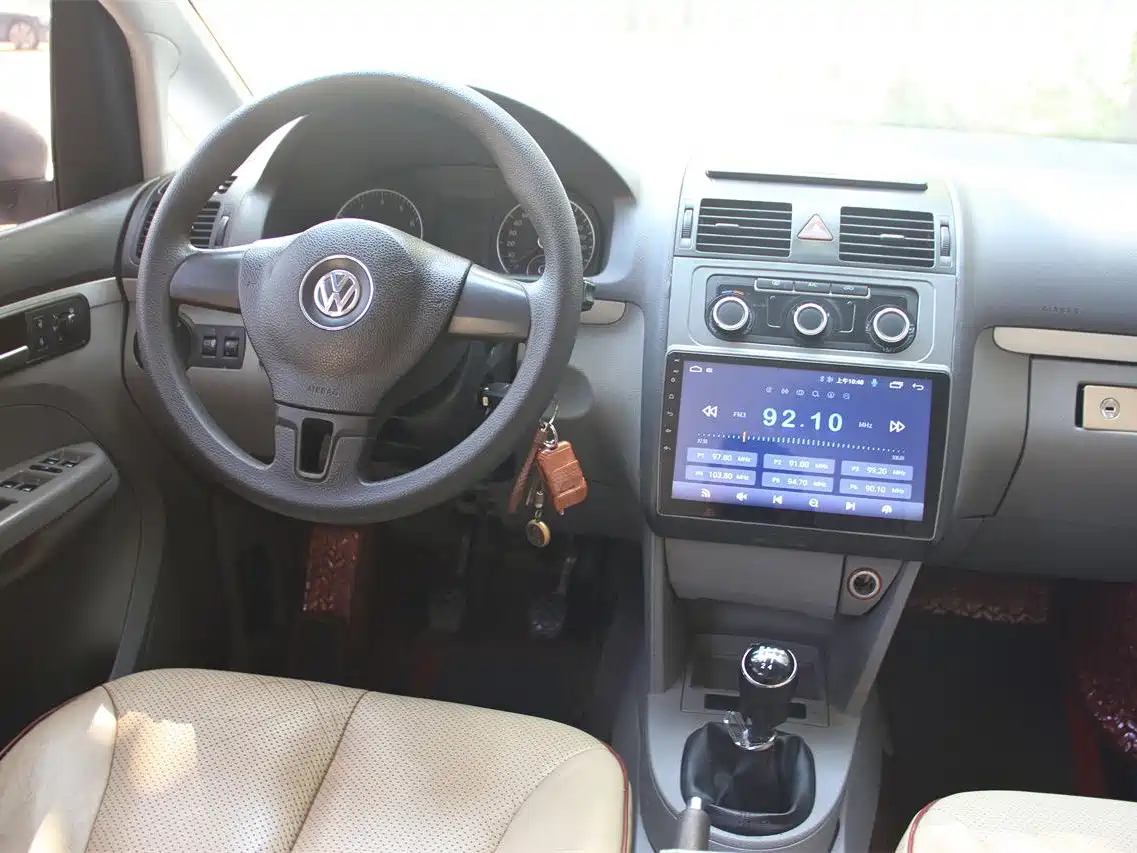 Фото 13 - Volkswagen Touran