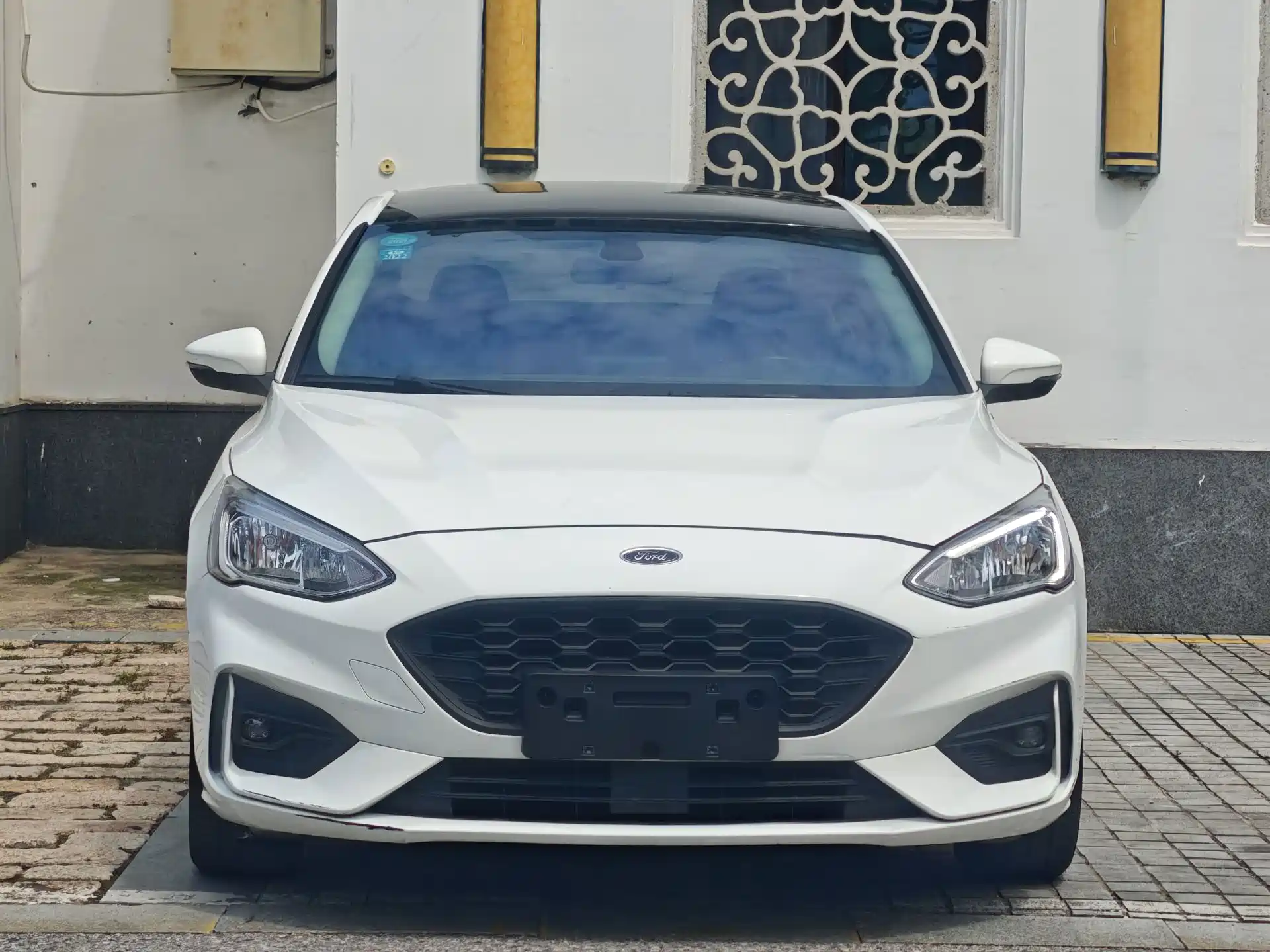 Фото 2 - Ford Focus