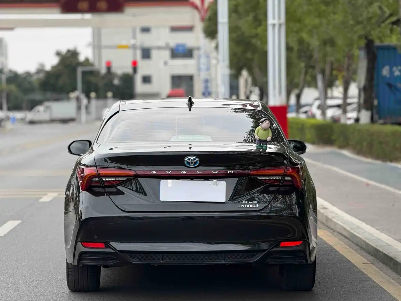 Toyota Avalon 2023 Hybrid 2.5L XLE Premium Edition фото 5