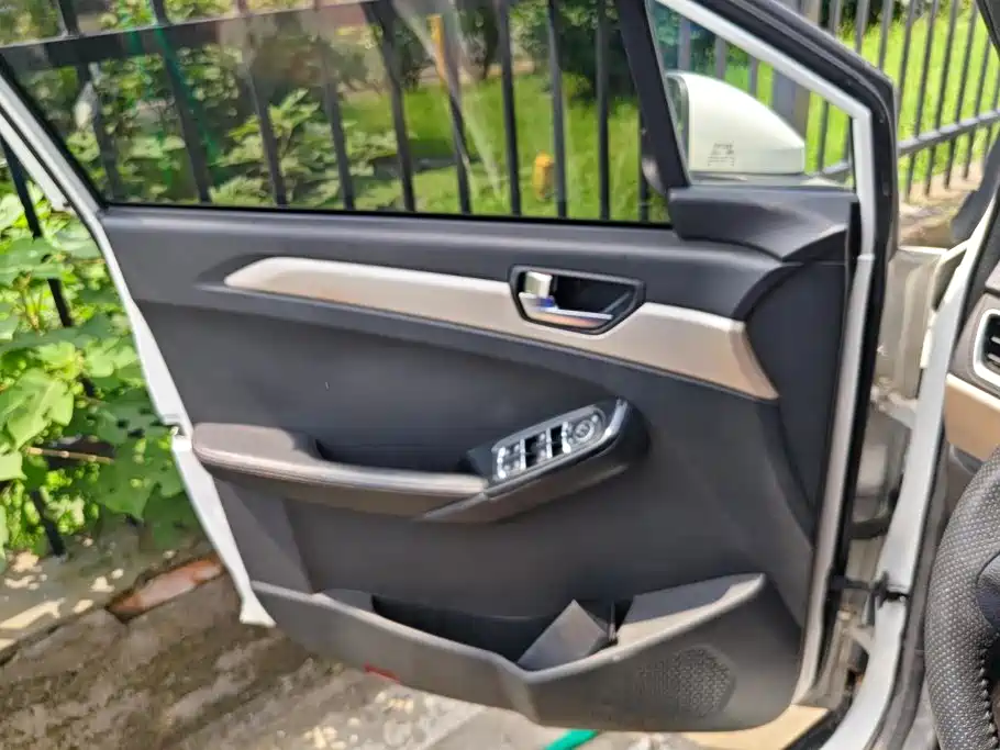 Nezha Auto Nezha N01 2019 2019 380i