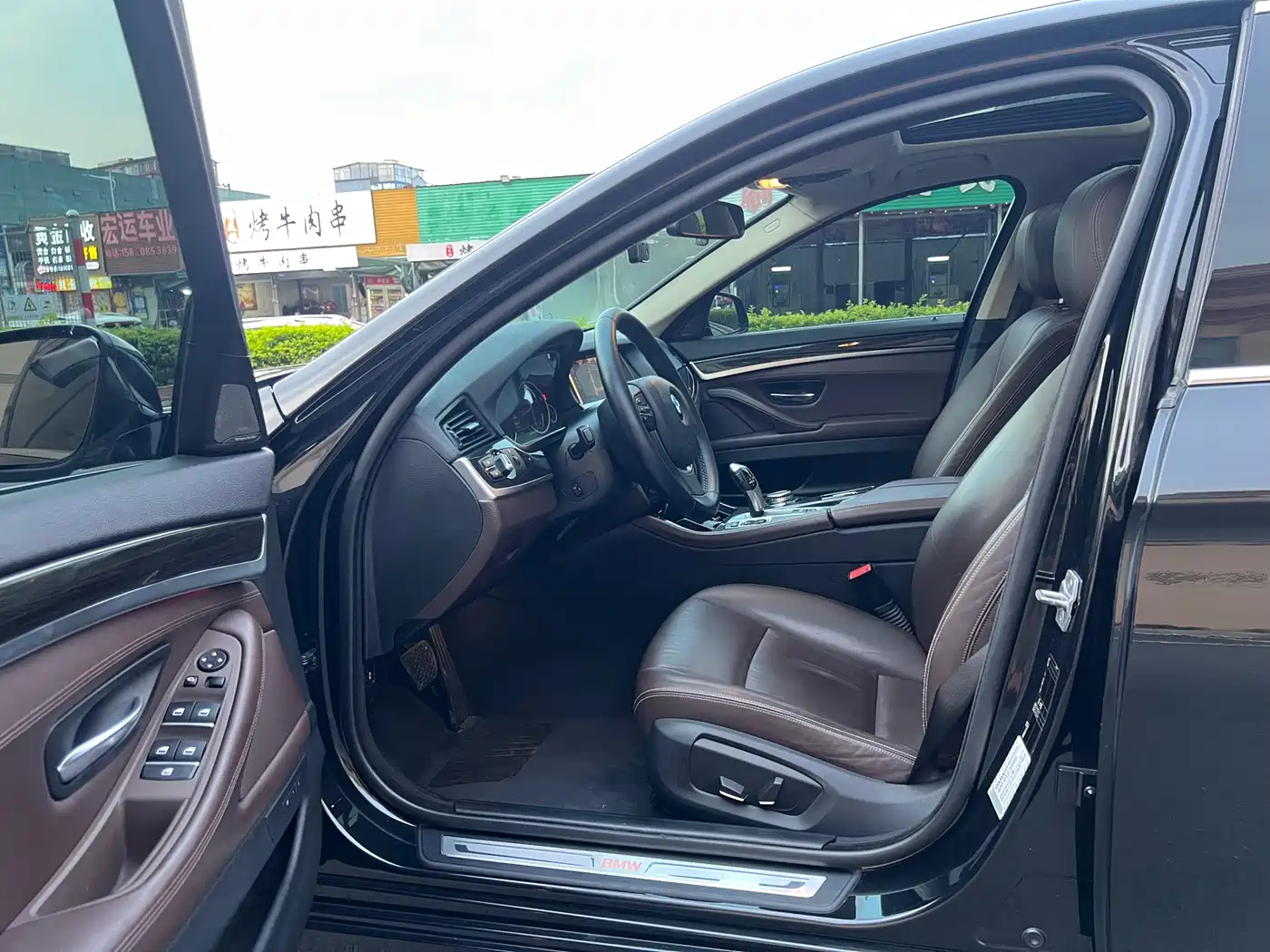 BMW 5 Series 2017 525Li Luxury Design Package фото 9