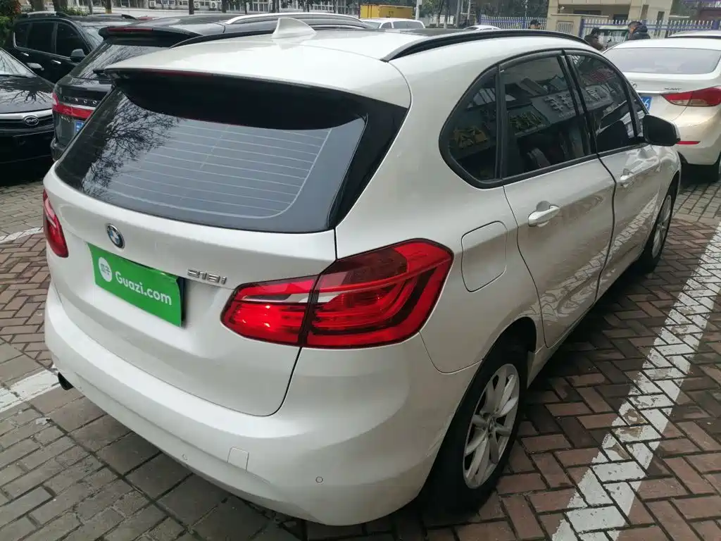 BMW 2 Series Touring 2016 2016 218i Fashion Model