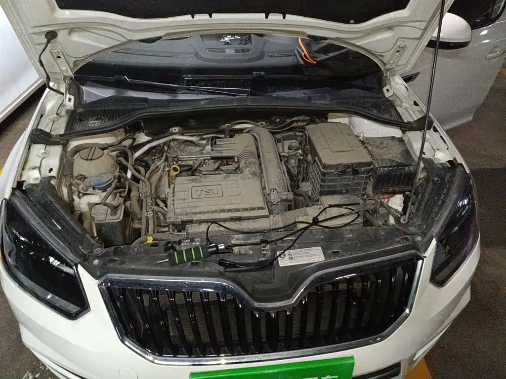 Škoda Yeti 2017 TSI280 DSG Advance фото 11