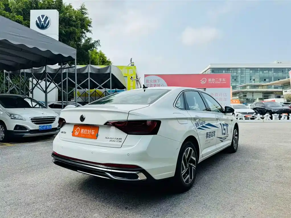 Volkswagen Sagitar 2023 300TSI DSG Surpassing Edition фото 9