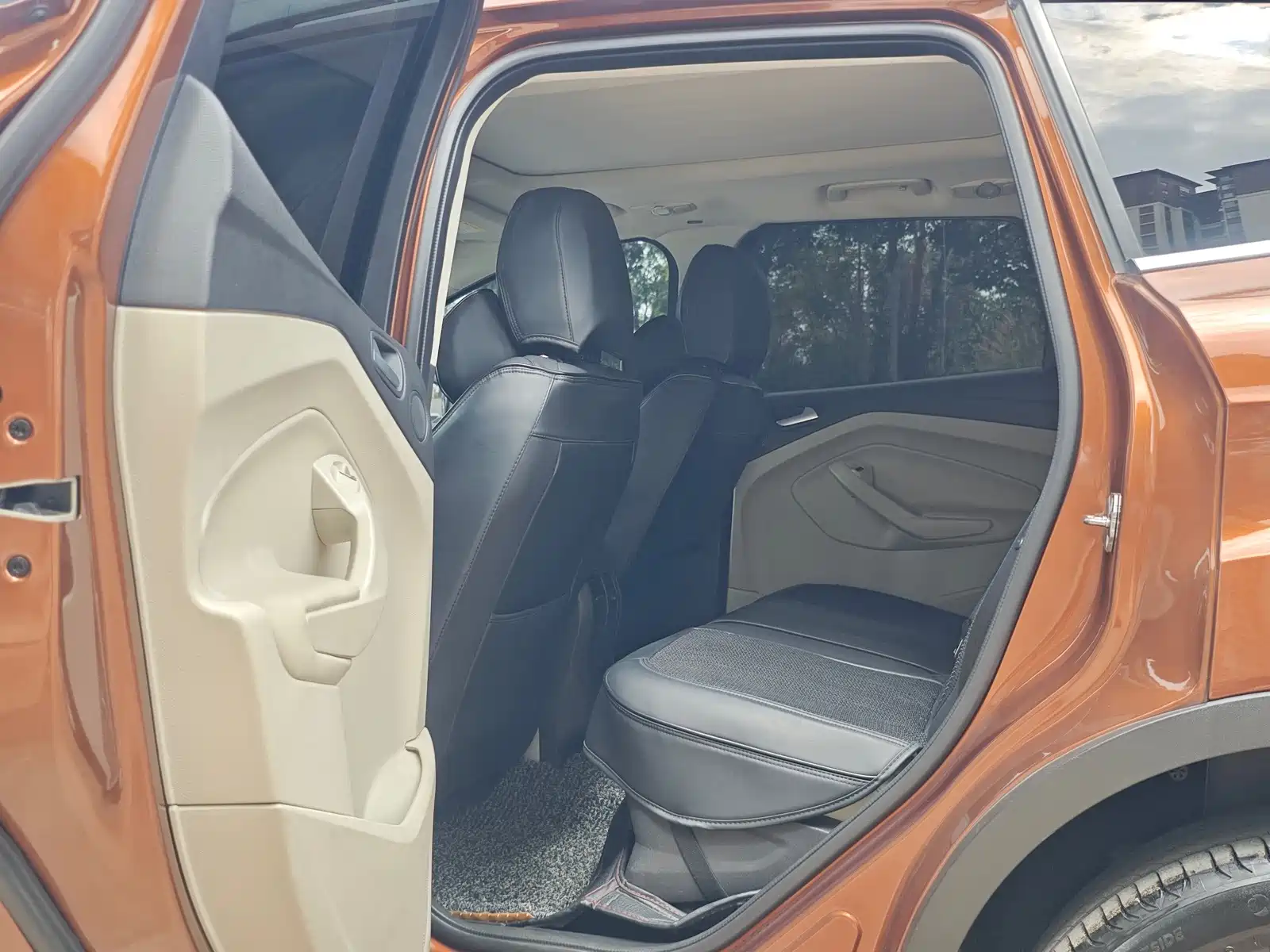 Photo 11 - Ford Kuga