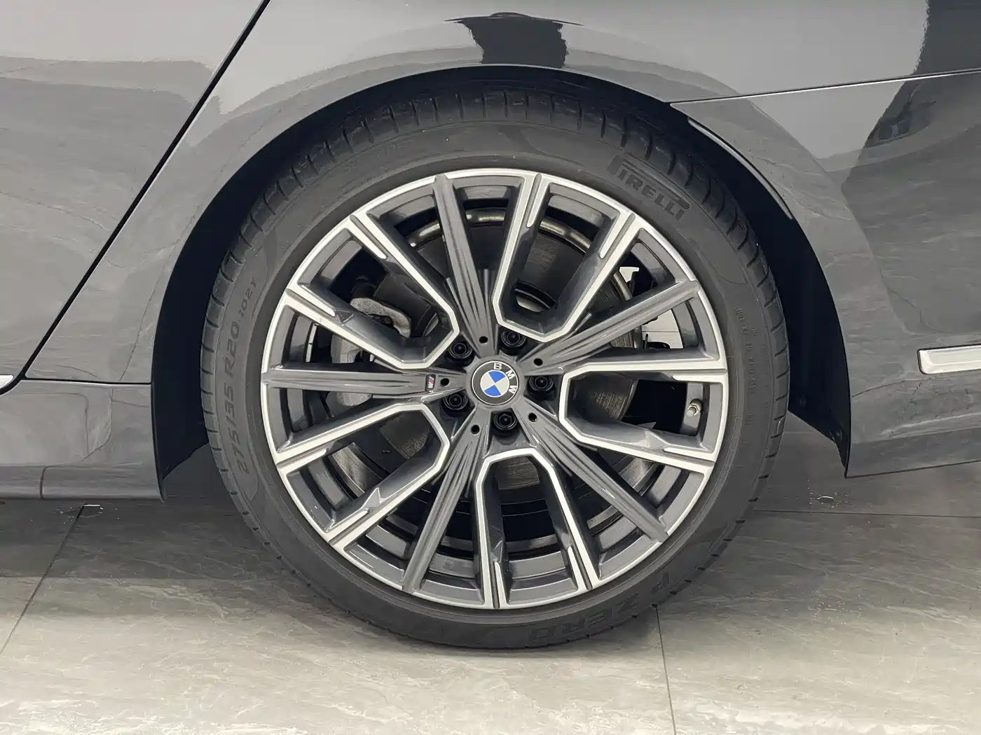 BMW 7 Series 2019 Facelift 740Li xDrive Executive M Sport Package фото 17