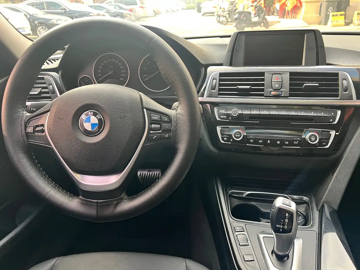 BMW 3 Series 2017 320Li Fashion фото 16