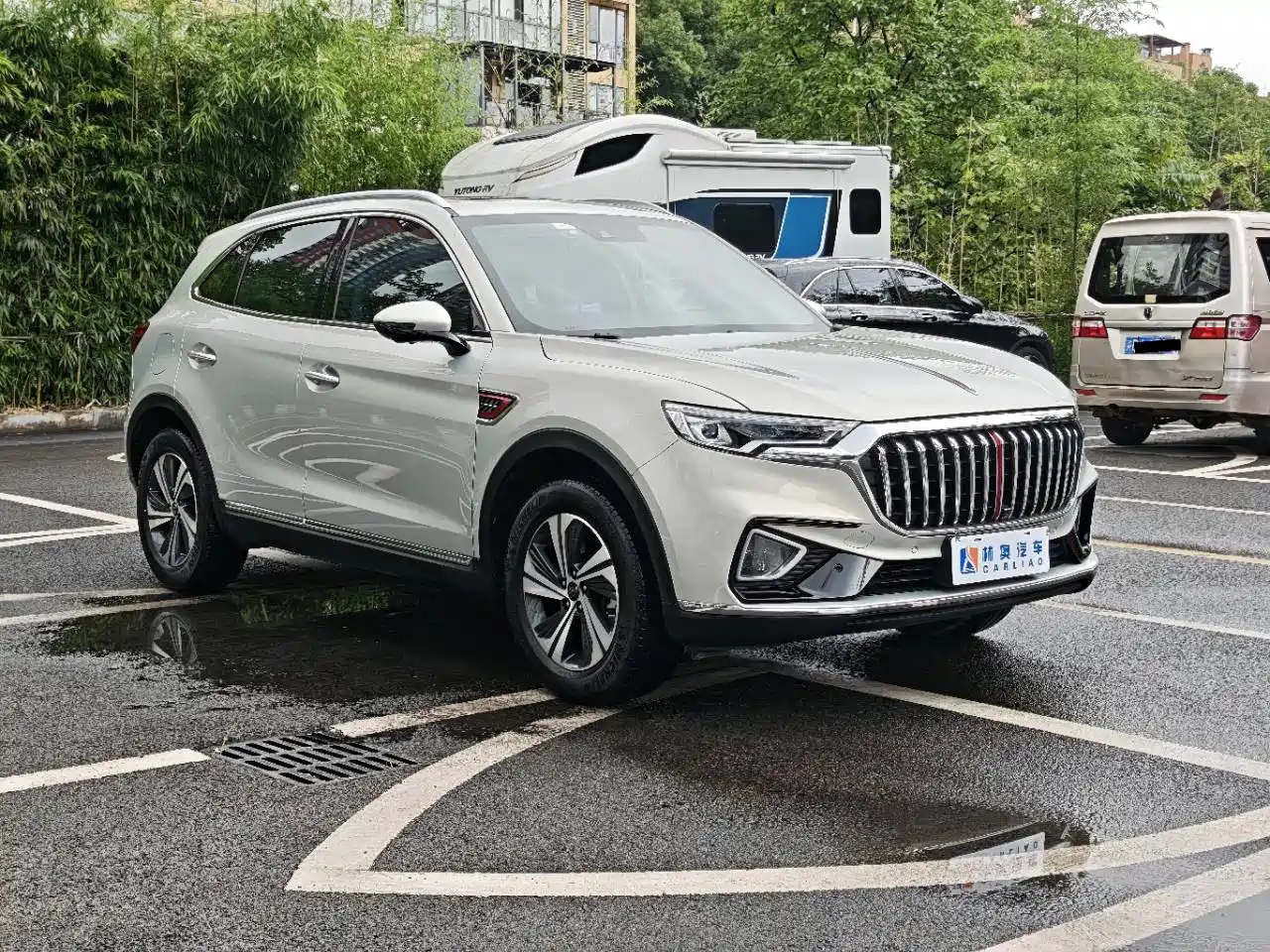 Hongqi HS5 2019 2.0T Smart Connect Enjoy Edition фото 2