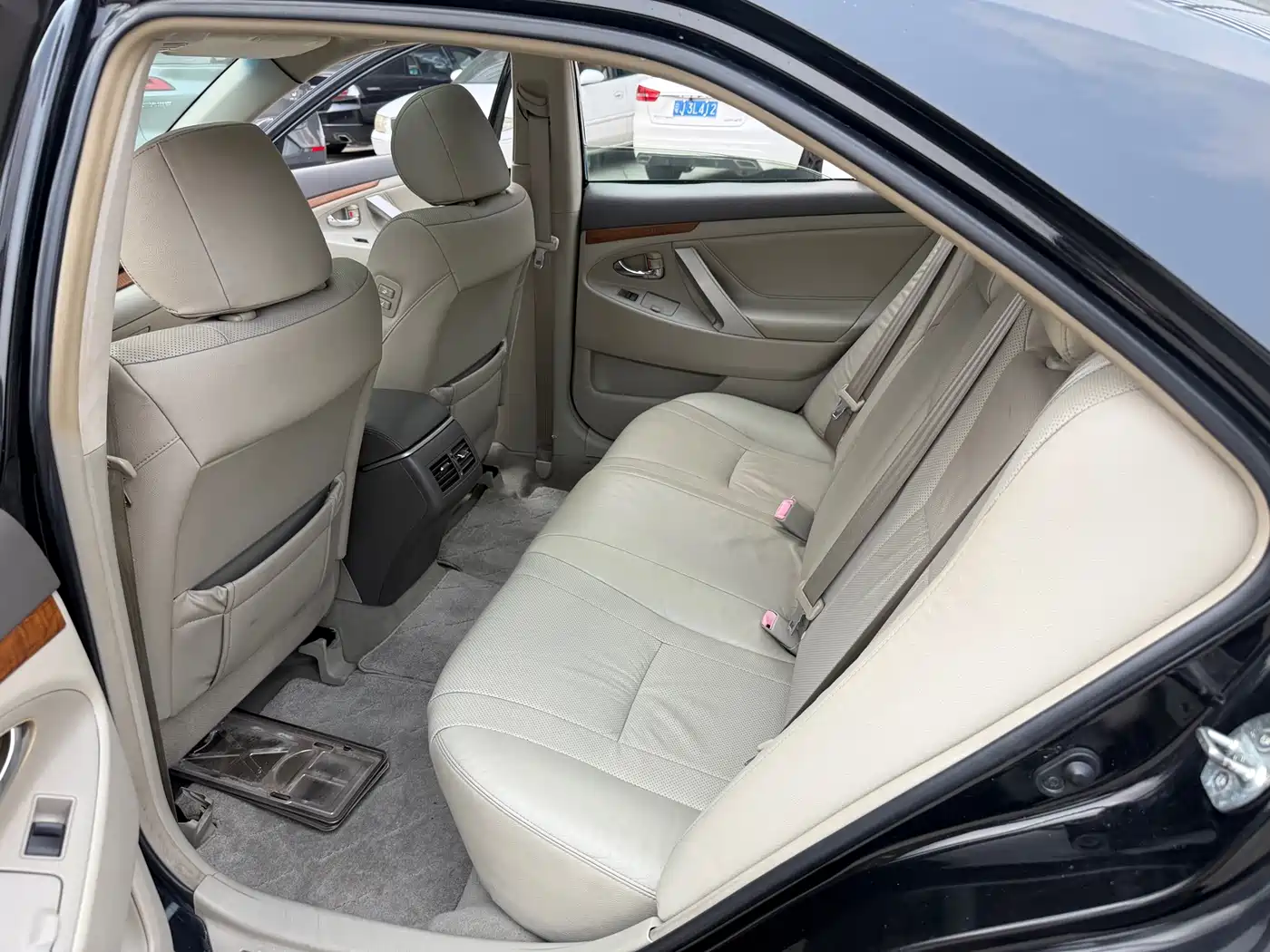 Toyota Camry 2013 200G Classic Luxury Edition фото 20
