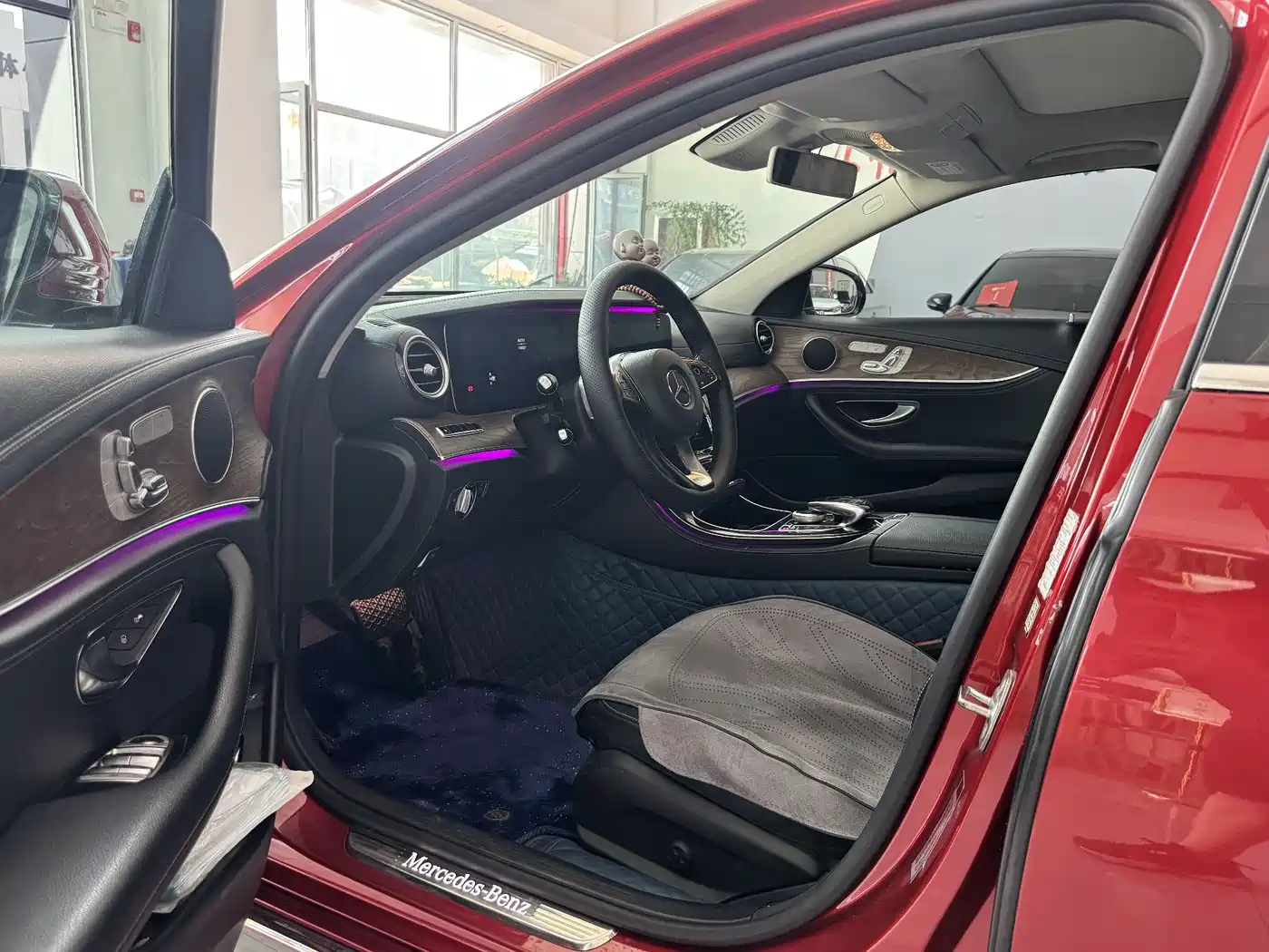 Mercedes-Benz E-Class 2016 E 300 L Luxury фото 9