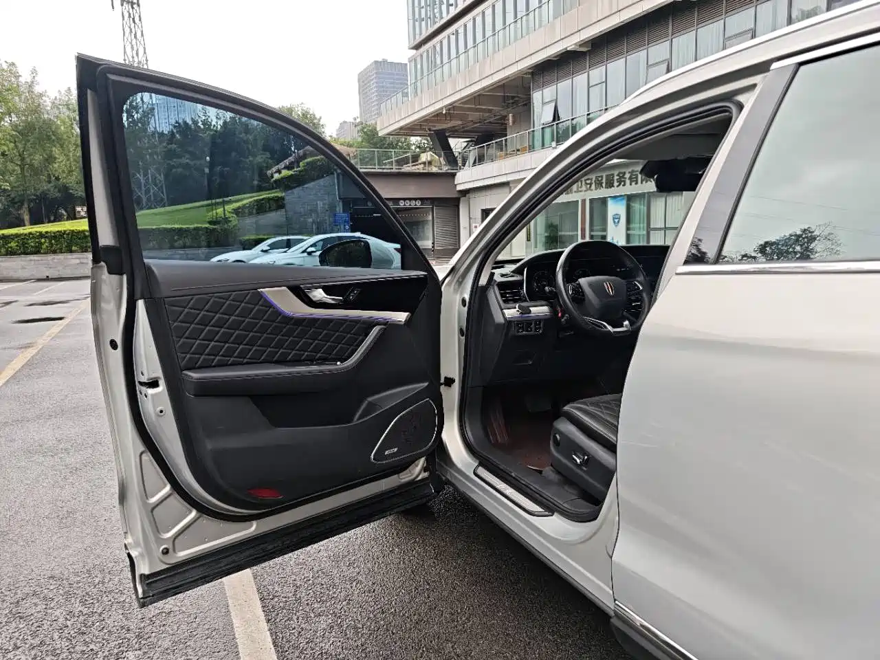 Hongqi HS5 2019 2.0T Smart Connect Enjoy Edition фото 16