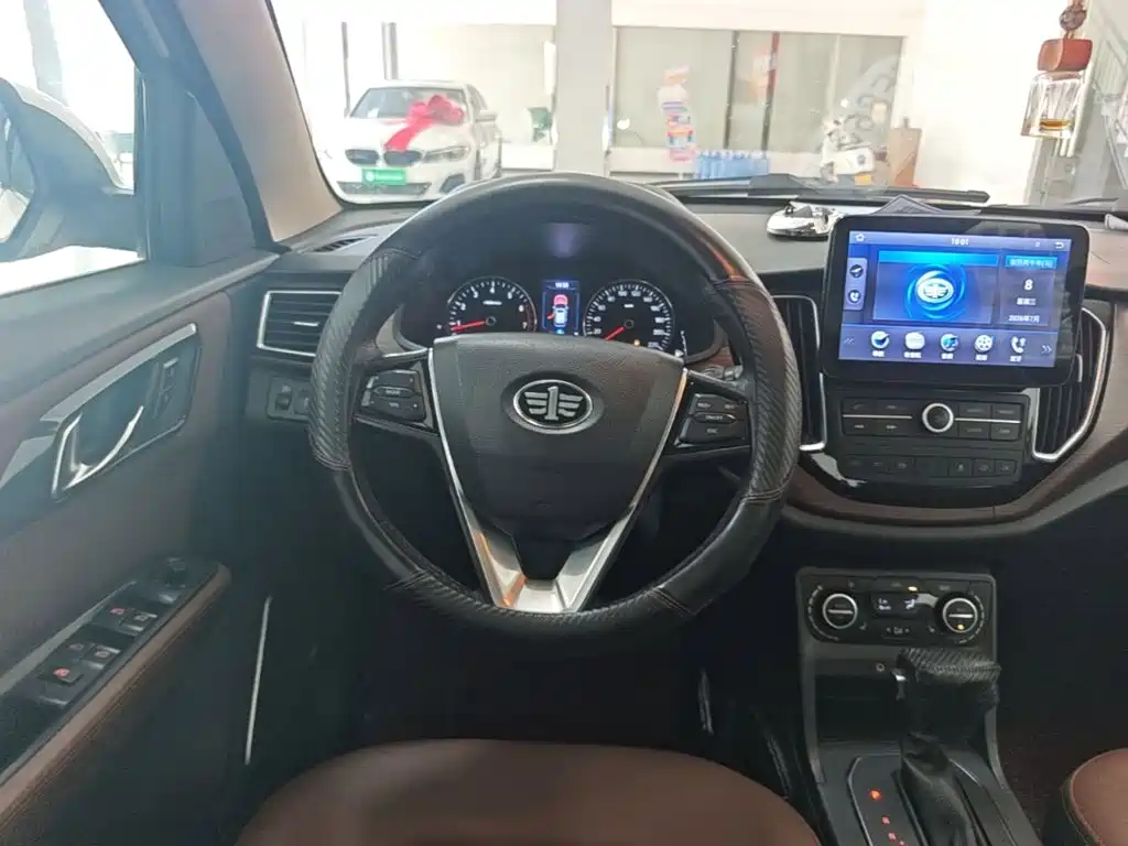 FAW Senya R7 2018 2017 Model 1.6L Automatic Prestige