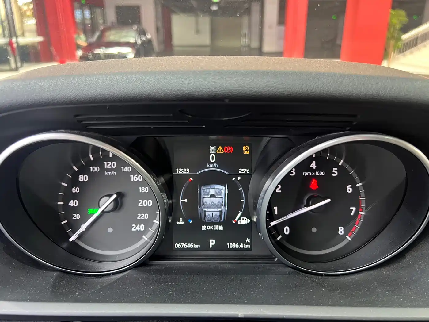 Land Rover Discovery 2017 3.0 SC V6 SE фото 5