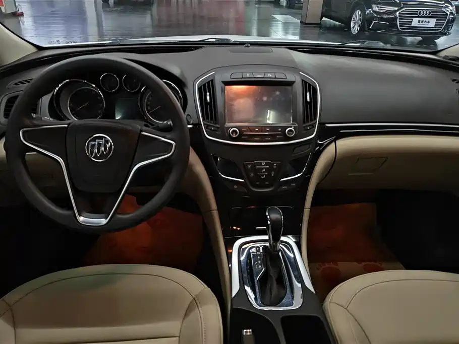 Buick Regal 2015 2.0L Leading Fashion Model фото 12