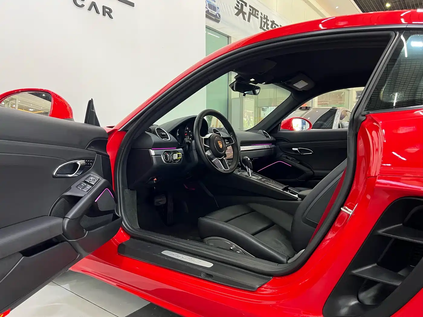 Porsche 718 2018 Cayman 2.0T фото 13