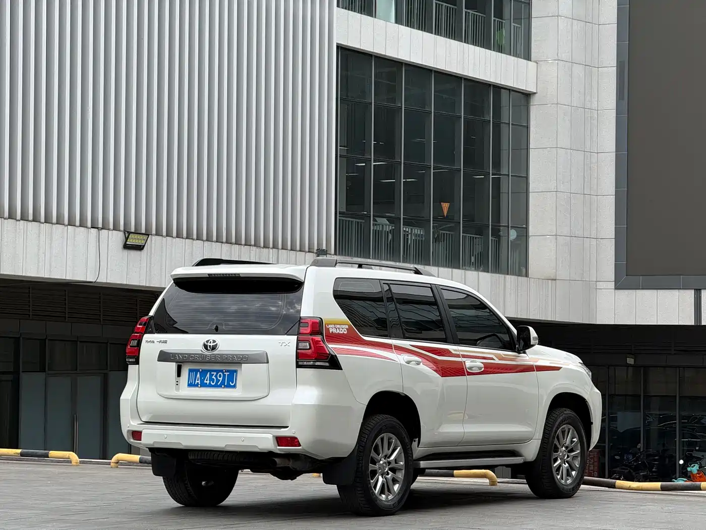 Toyota Prado 2018 3.5L Auto TX фото 4