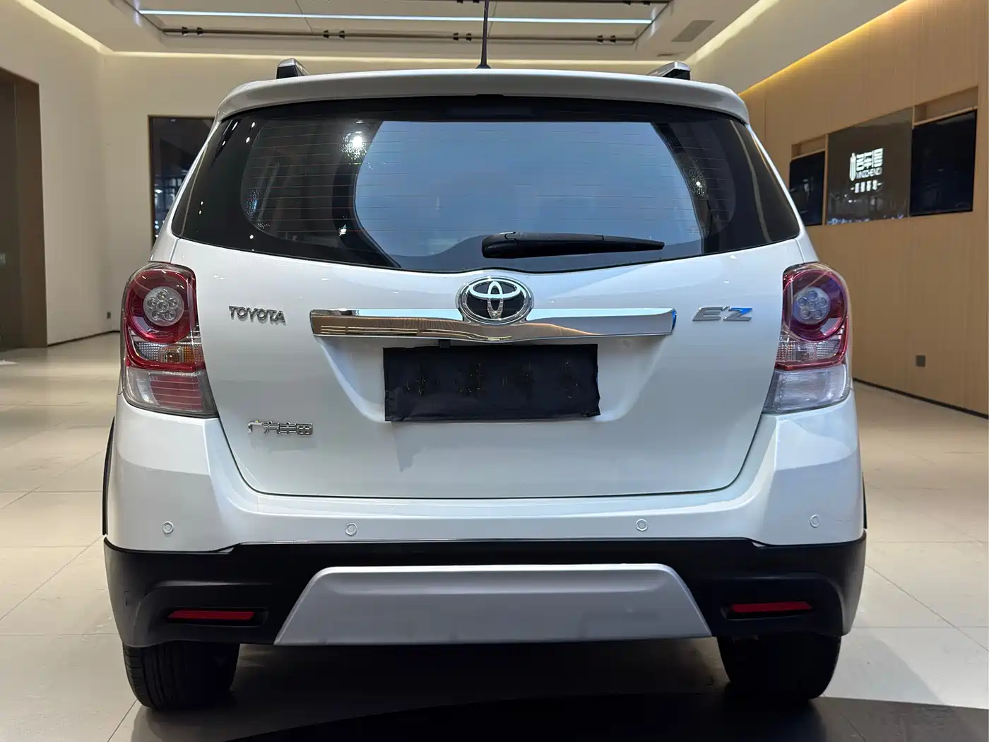 Toyota E'Z 2015 180E CVT Crossover Edition фото 22
