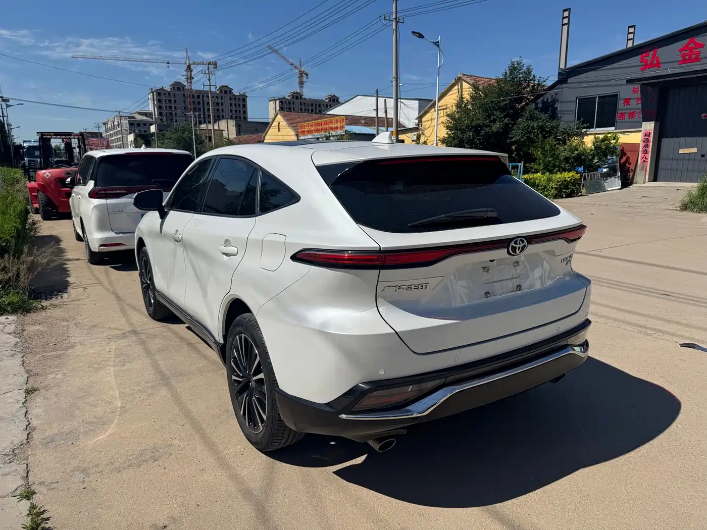 Toyota Venza 2022 2.0L CVT AWD Ultimate Edition фото 8