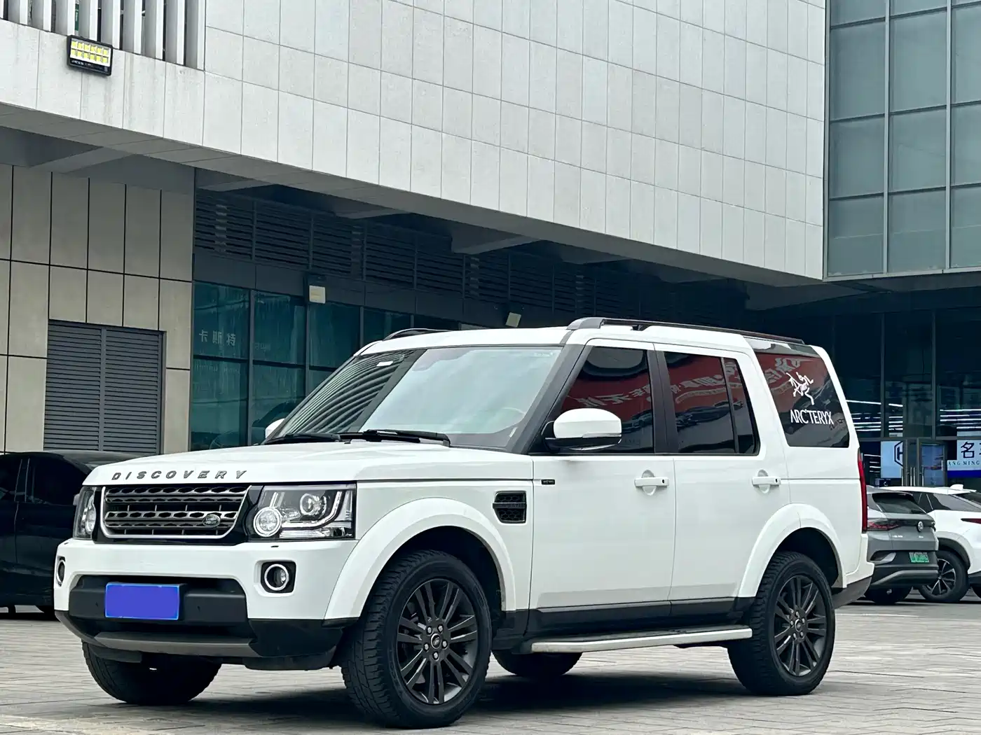 Land Rover Discovery 2016 3.0 SC Black Edition SE