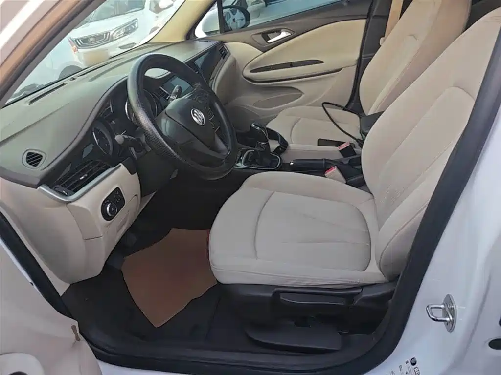 Buick Verano 2017 Sedan 15S Manual Progressive фото 15