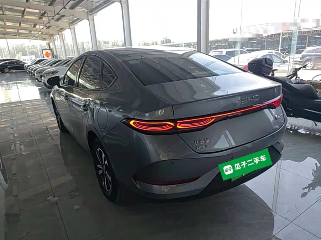 BYD Qin PLUS 2026 DM-i Smart Edition 128KM Progressive фото 5