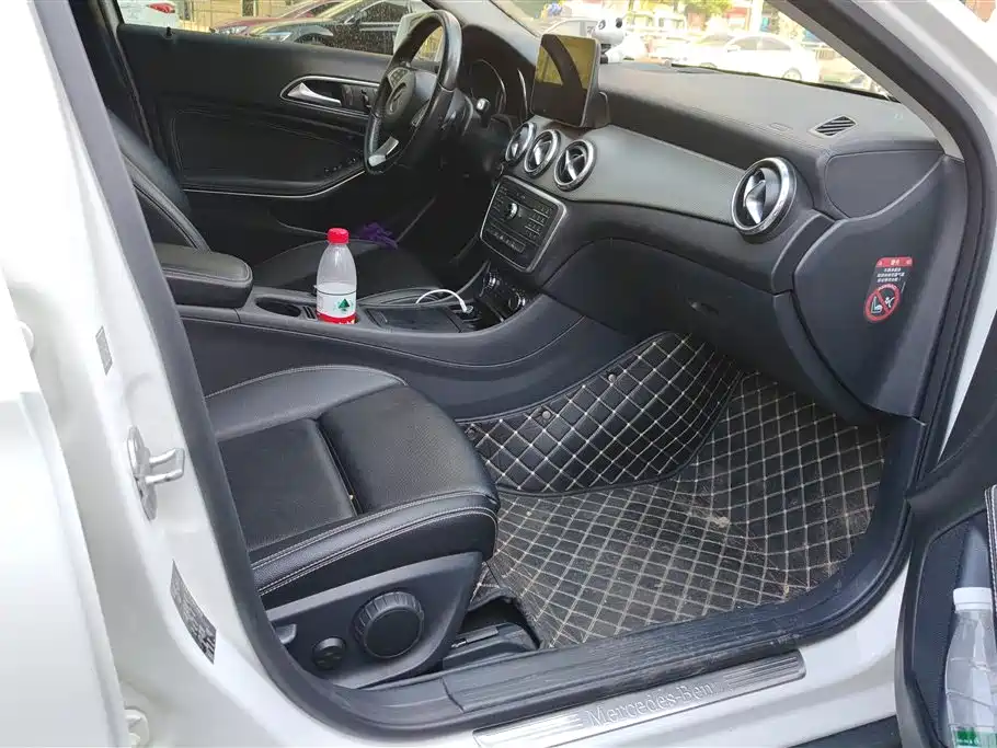 Mercedes-Benz GLA 2016 GLA 200 Fashion фото 8