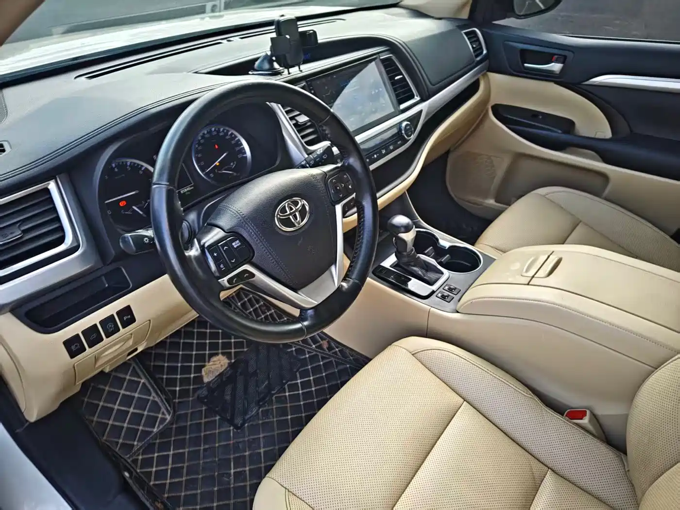 Toyota Highlander 2018 2.0T 4WD Luxury 7-seater China VI фото 10