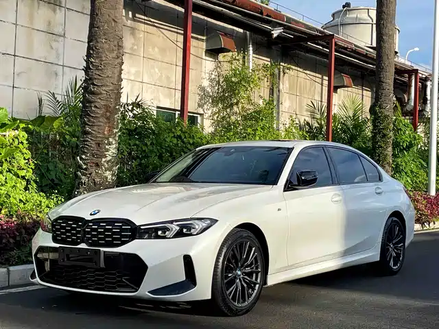 BMW 3 325Li, M Чёрный спорт-пакет