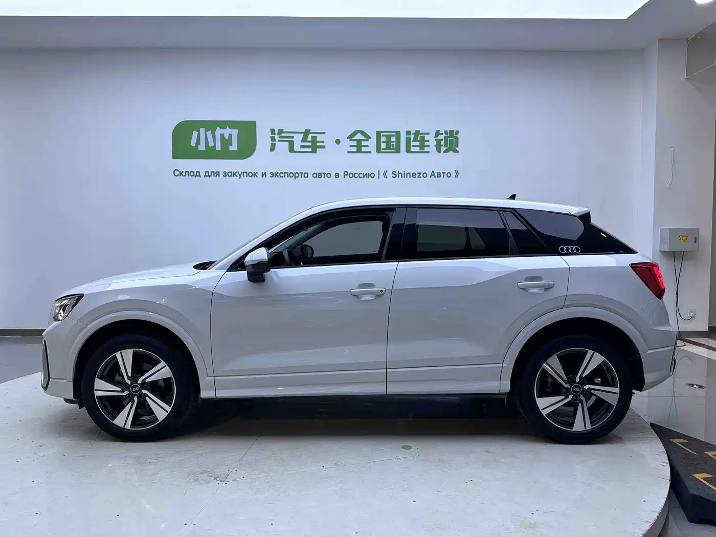 Audi Q2L 2022 35 TFSI Luxury Dynamic фото 12