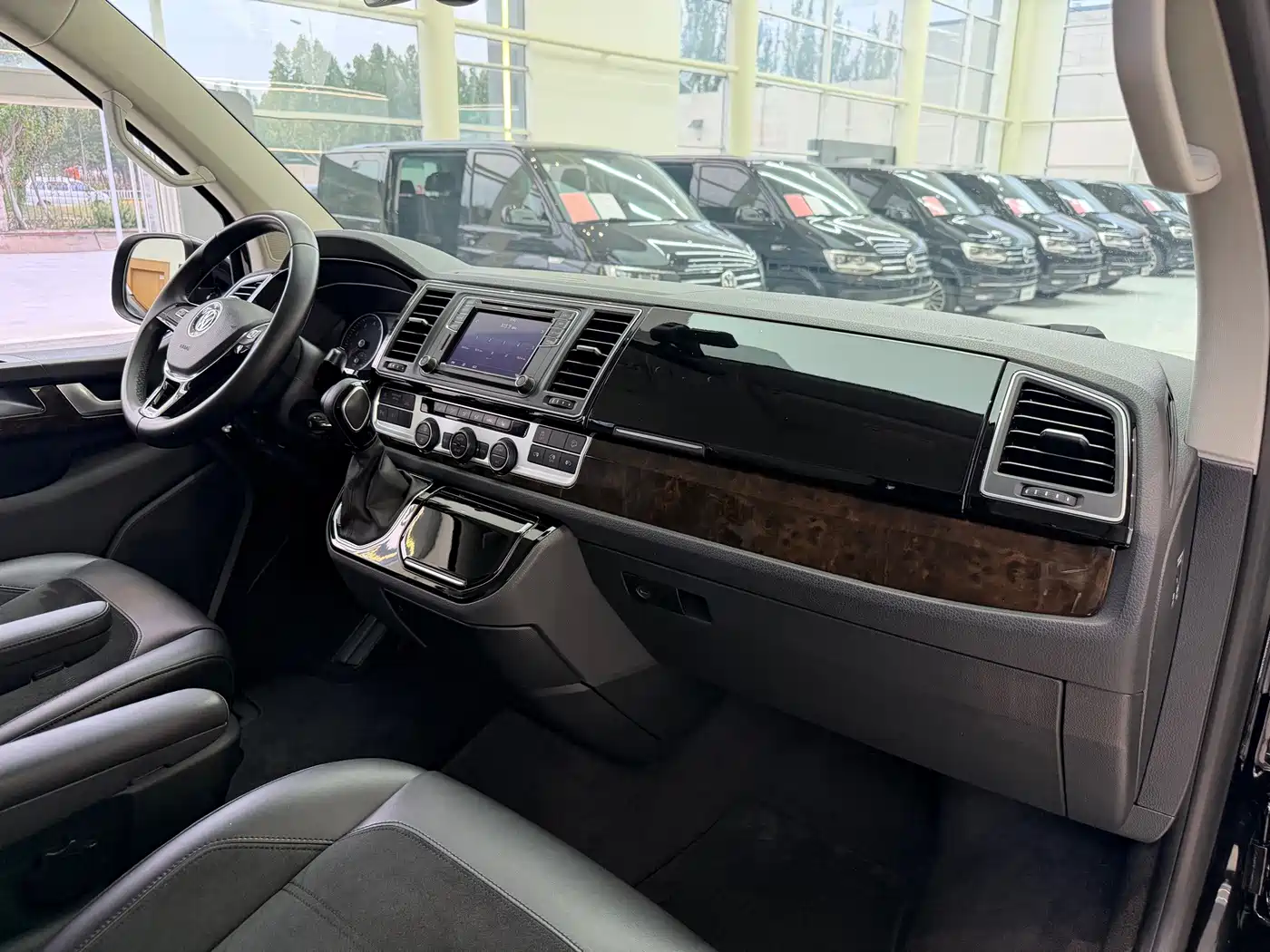 Volkswagen Multivan 2019 2017 70 Years of the Bulli Special Edition